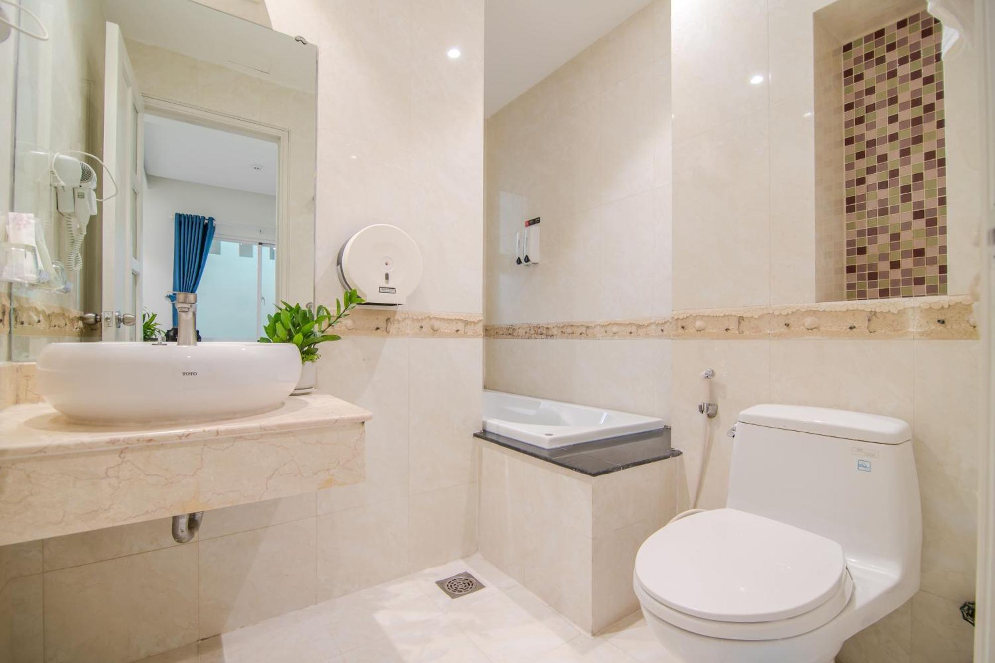 Bin Bin Hotel 6 - Near Secc D7 Ho Chi Minh-byen Eksteriør bilde