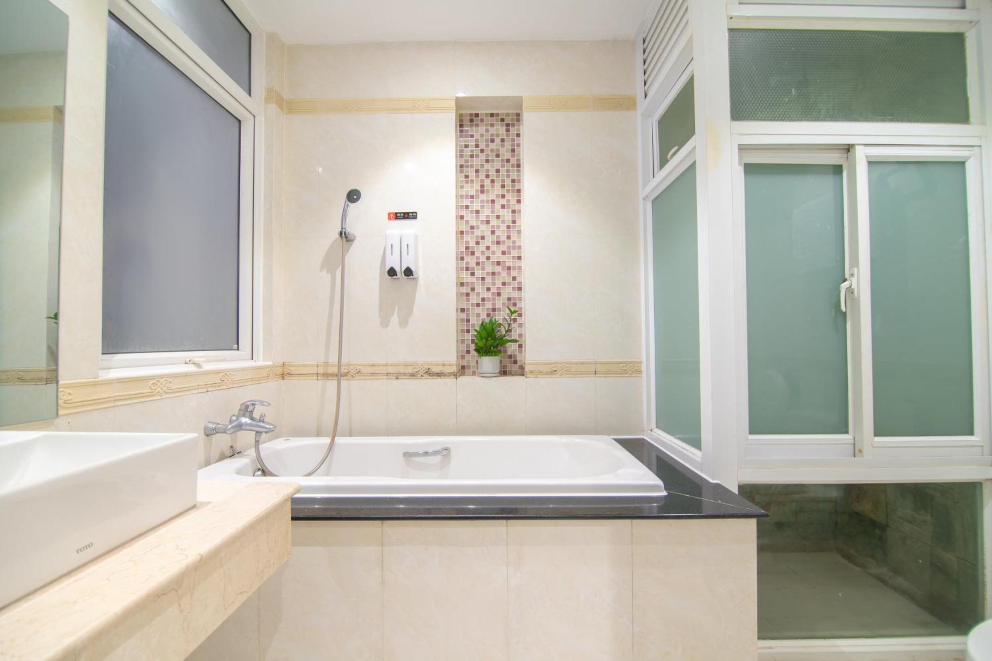 Bin Bin Hotel 6 - Near Secc D7 Ho Chi Minh-byen Eksteriør bilde